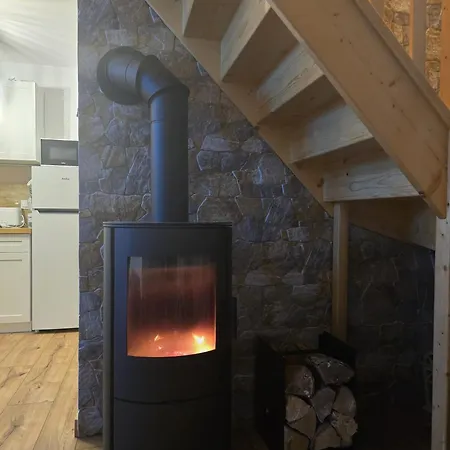 Na Czerwonej Gorce Nyaraló