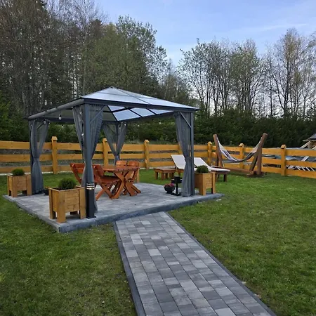 Semesterbostad Na Czerwonej Gorce Uscie Gorlickie