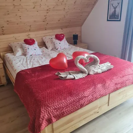 Semesterbostad Na Czerwonej Gorce Uscie Gorlickie