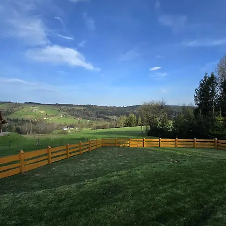 Na Czerwonej Gorce Nyaraló