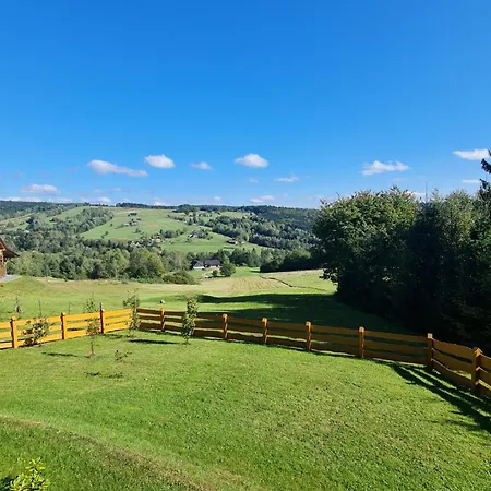 Na Czerwonej Gorce Nyaraló *