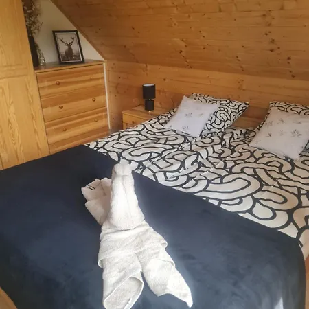 Na Czerwonej Gorce Nyaraló *